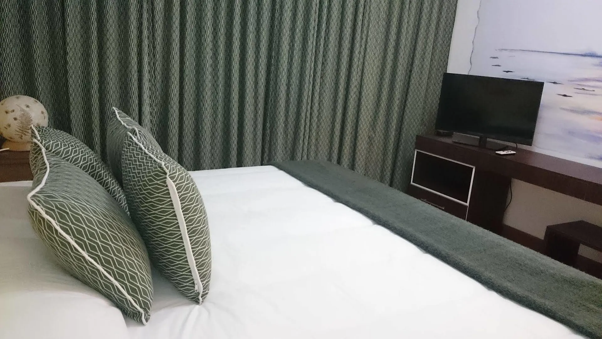 Hotel + Arte Quito 3*,