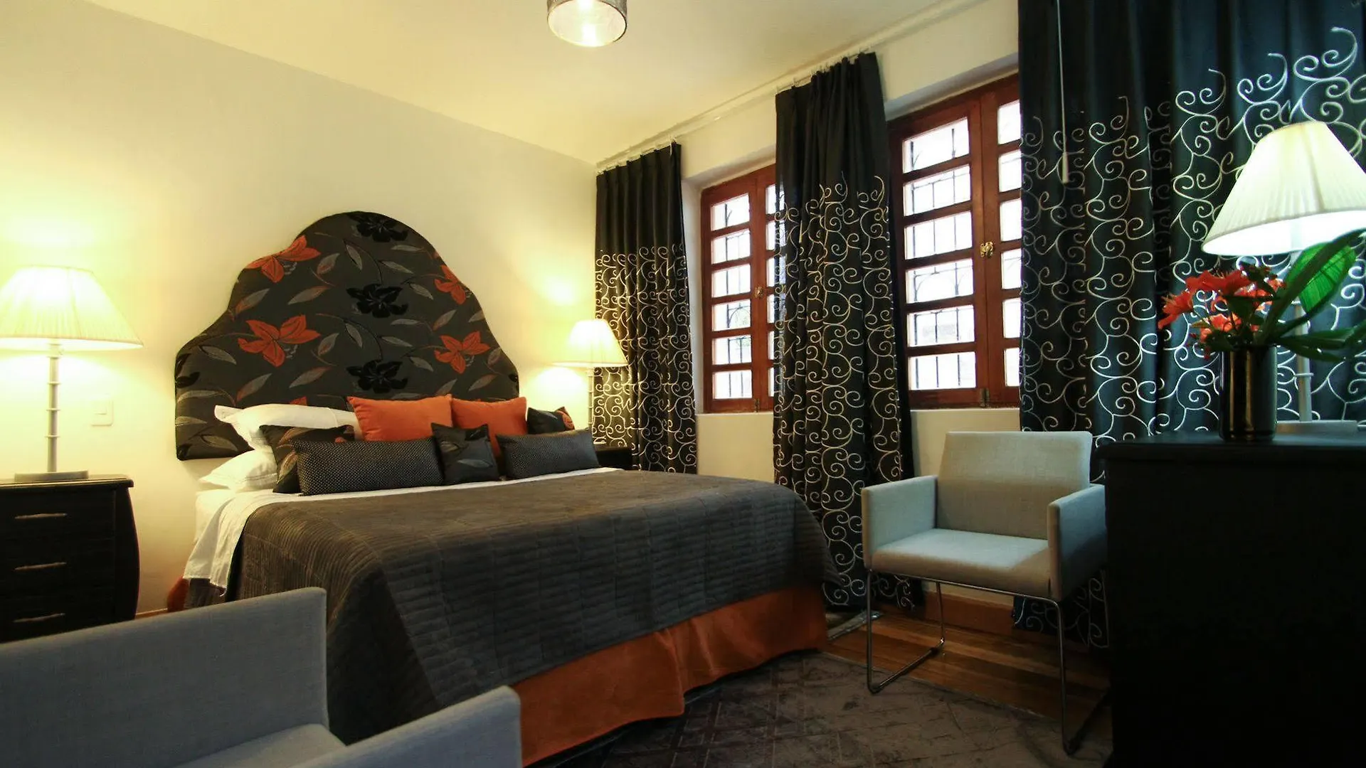 ***  Hotel + Arte Quito Ecuador